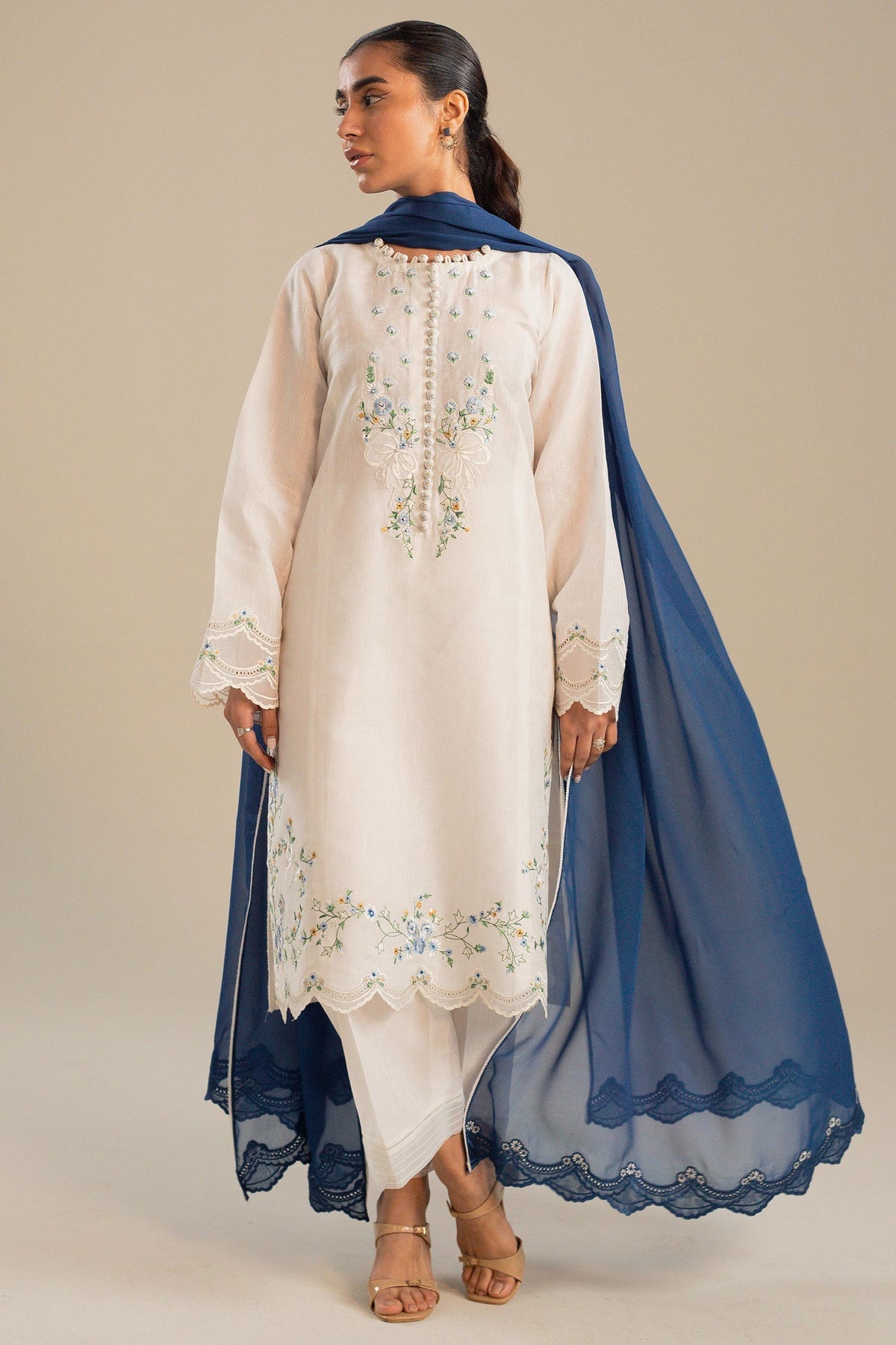 ZAHRA SHAH JAHAN 3PC DHANAK EMBROIDERED SHIRT WITH BAMBER CHIFFON EMBROIDERED DUPATTA AND TROUSER-BIC-4054