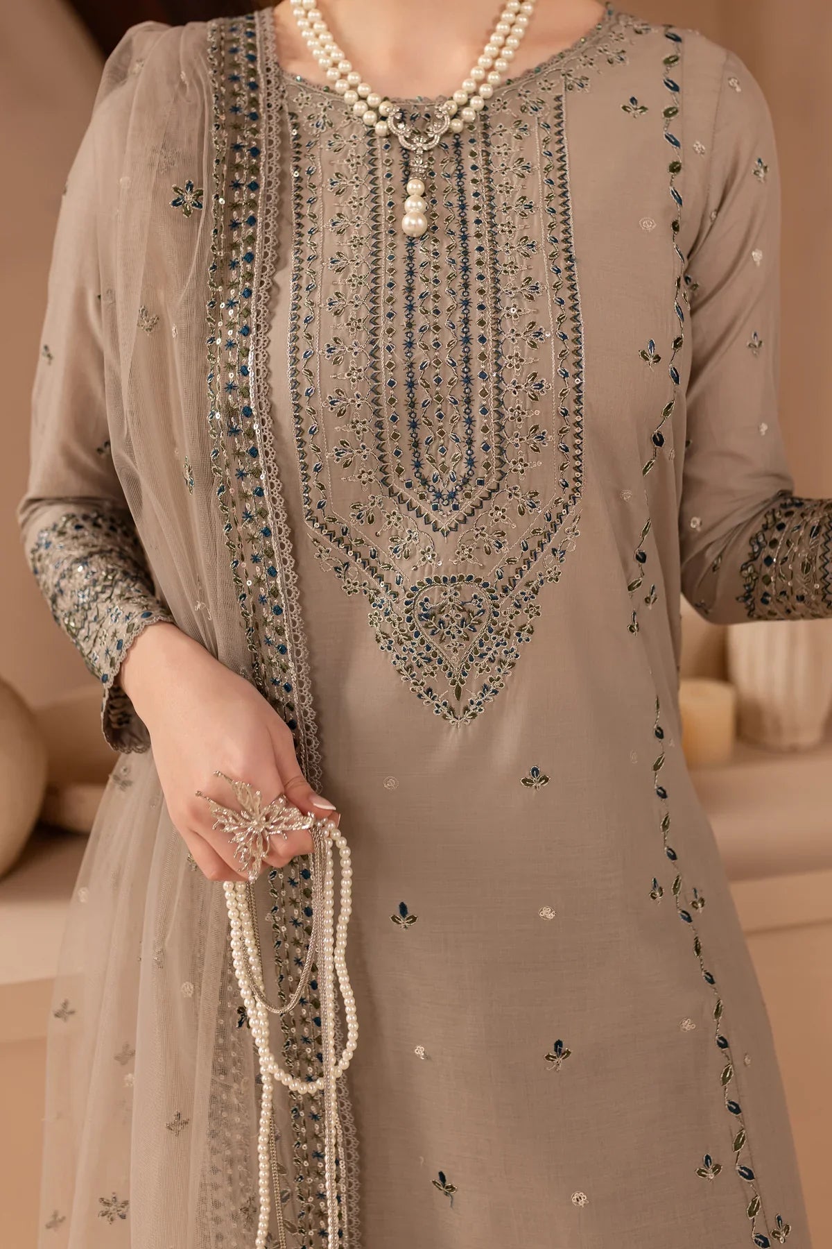 BATIK-3PC LAWN EMBROIDERED SHIRT WITH  ORGANZA EMBROIDERED DUPATTA AND EMBROIDERED  TROUSER-BIC-3692