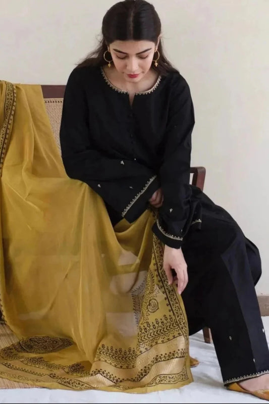 AISLING  -3PC LAWN EMBROIDERED SHIRT WITH LAWN PRINT DUPATTA-BIC-3587