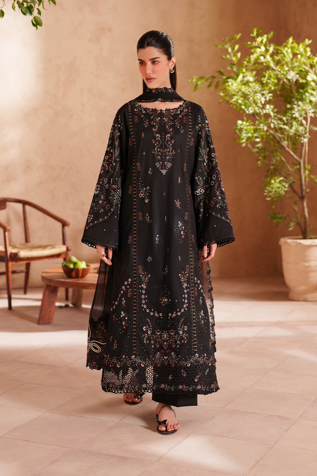 IZNIK-3PC LAWN EMBROIDERED SHIRT WITH CHIFFON EMBROIDERED DUPATTA AND TROUSER-BIC-4849