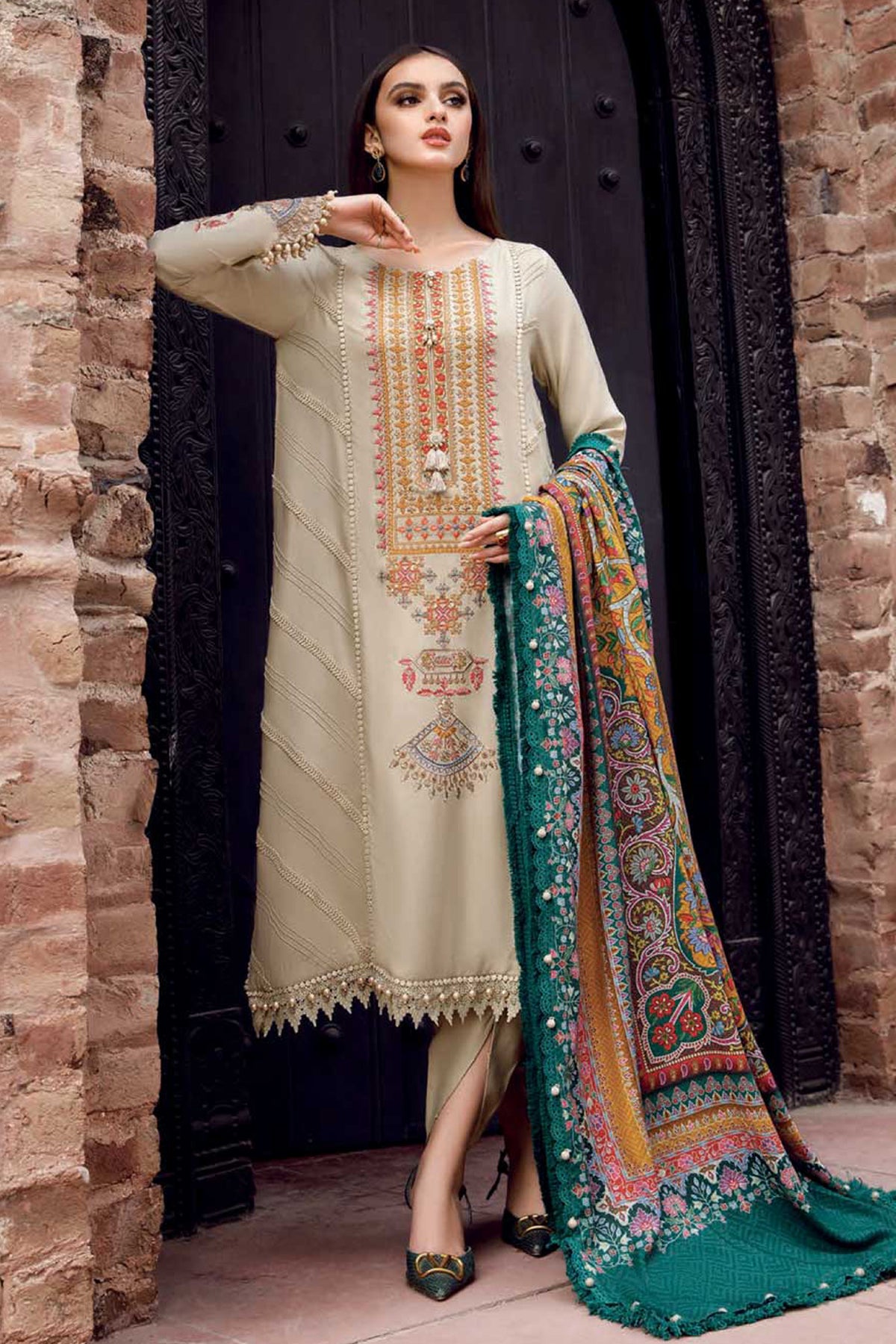 MARIA B- 3PC LAWN EMBROIDERED SHIRT WITH MONARK PRINTED DUPATTA AND TROUSER-BIC-3562