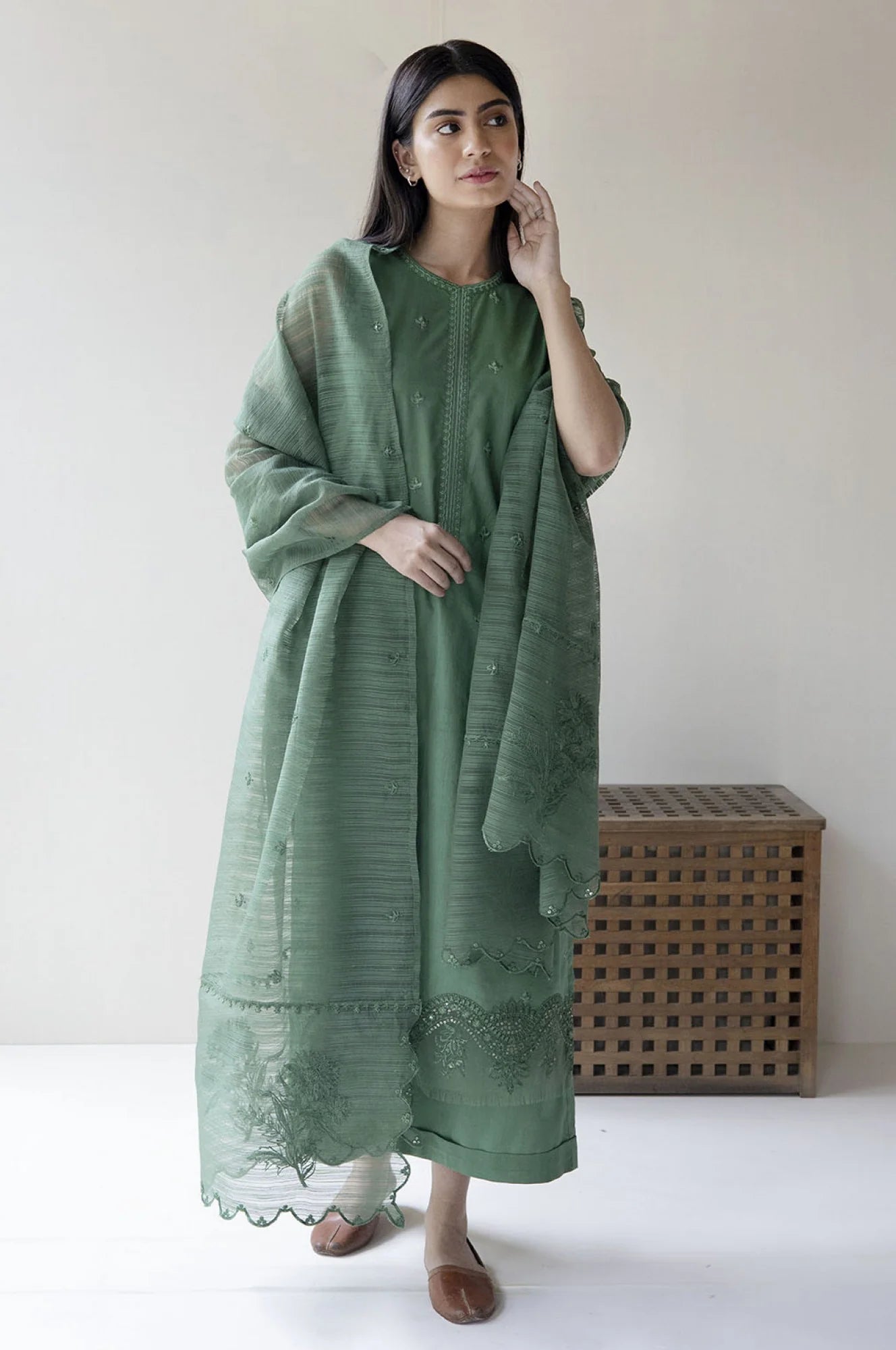DYOT - 3PC LAWN EMBROIDERED SHIRT WITH ORGANZA EMBROIDERED DUPPATTA & TROUSER-BIC-3615