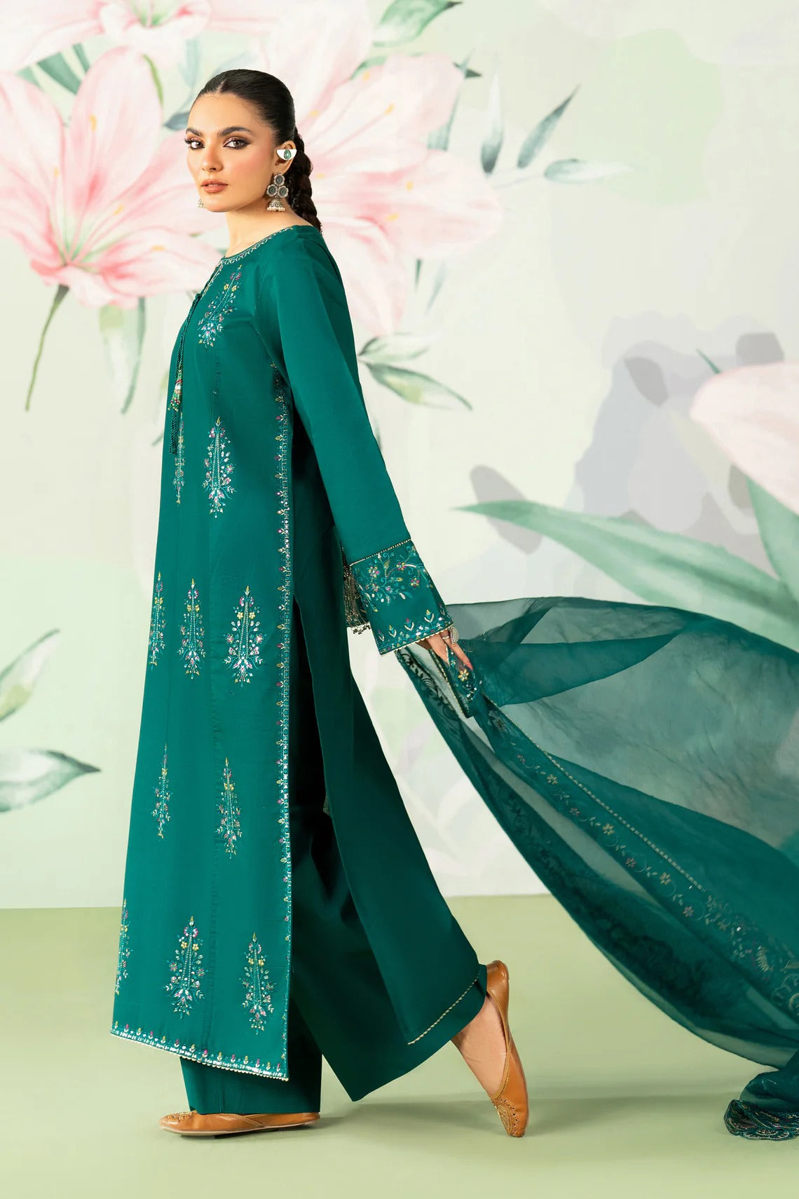 ETHNC-3PC LAWN SEQUIN EMBROIDERED SHIRT WITH ORGANZA EMBROIDERED DUPATTA AND TROUSER-BIC-4635