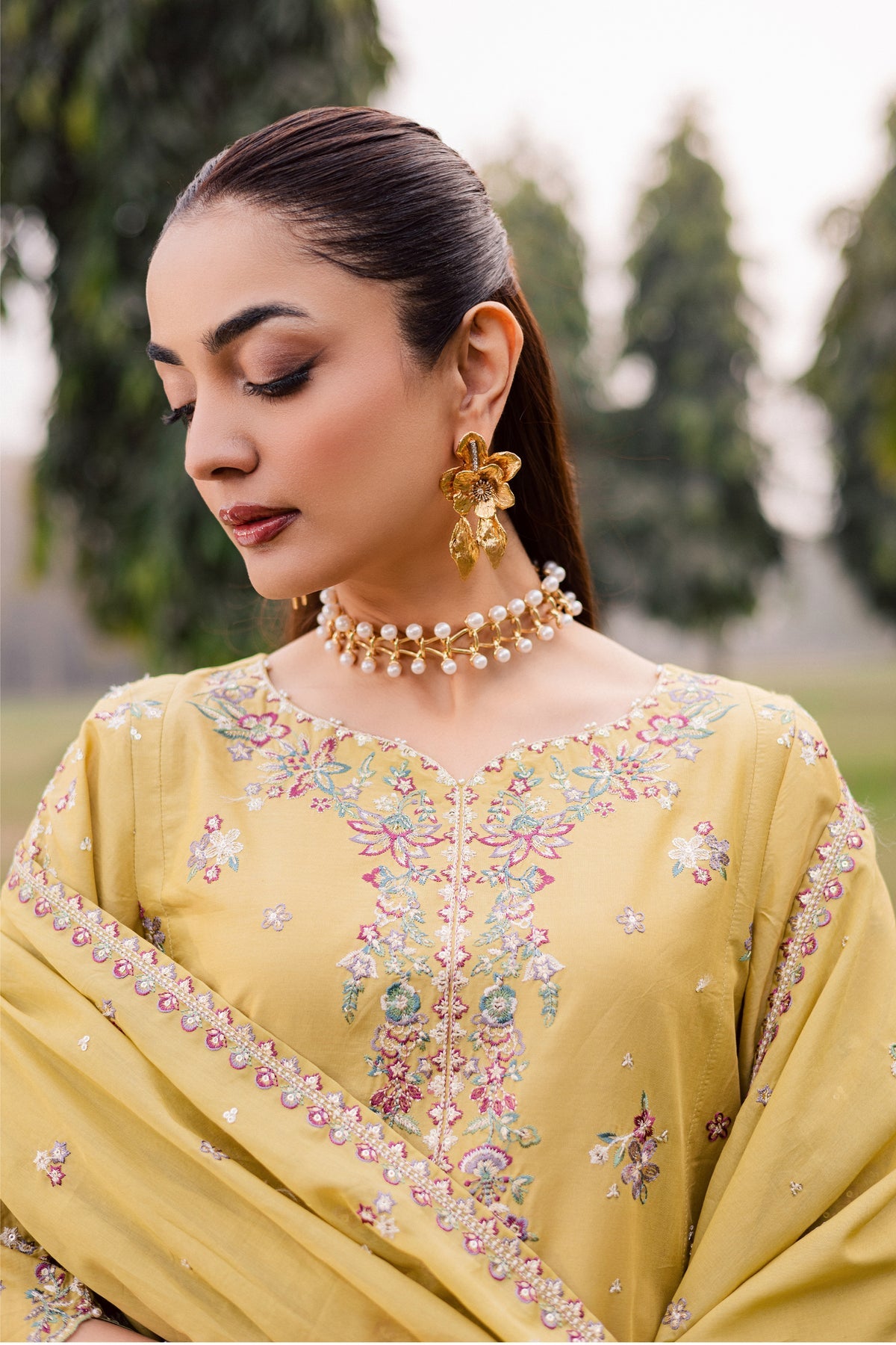 BATIK-3PC LAWN EMBROIDERED SHIRT WITH CHIFFON EMBROIDERED DUPATTA AND TROUSER-BIC-4816