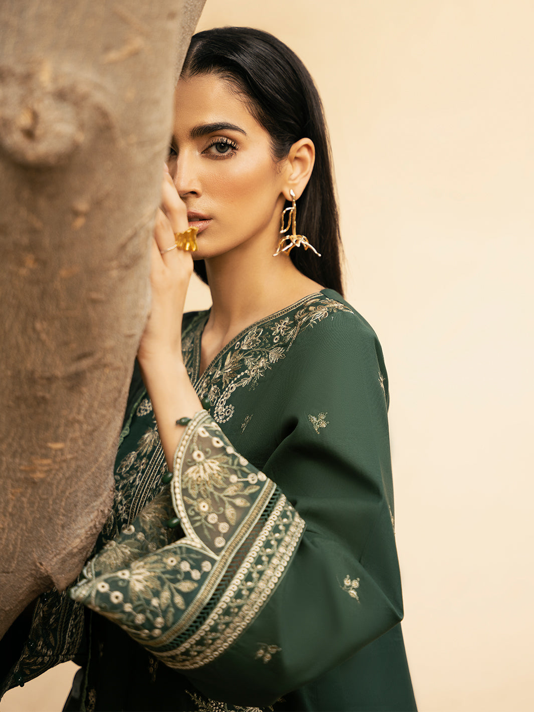 IZEL-3PC LAWN EMBROIDERED SHIRT WITH CHIFFOON PRINT DUPATTA AND EMB TROUSER-BIC-4628