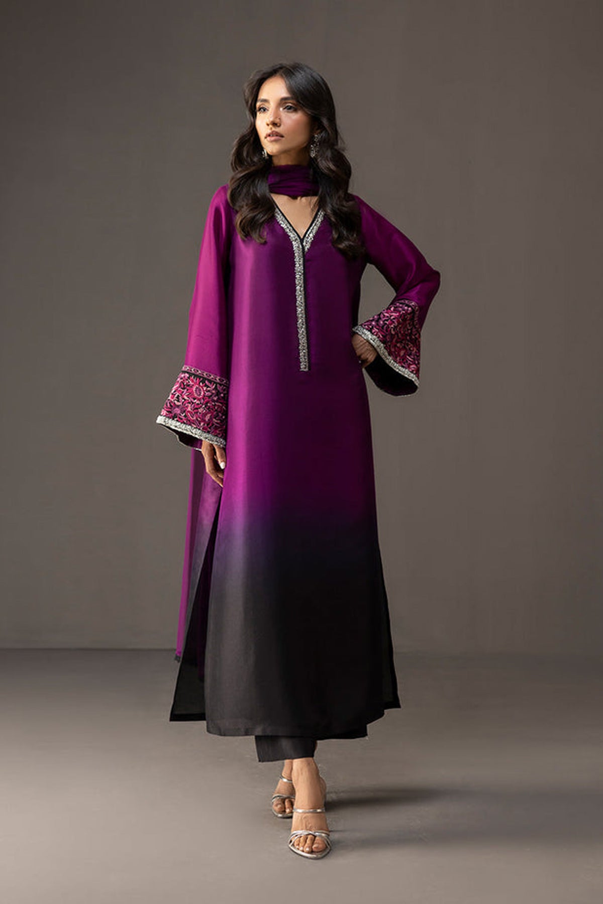 ZAINAB CHOTANI-3PC SHAMOZ SILK PRINT EMBROIDERED SHIRT WITH SOFT SILK PRINT DUPATTA & SILK TROUSER BIC-1710